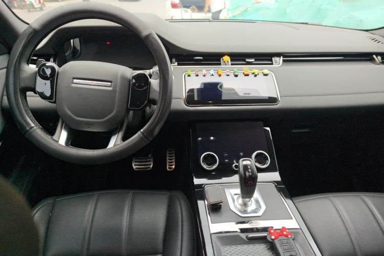 Used Land Rover Range Evoque 2020 249 PS R-DYNAMIC SE Sport Technology Edition Center Console