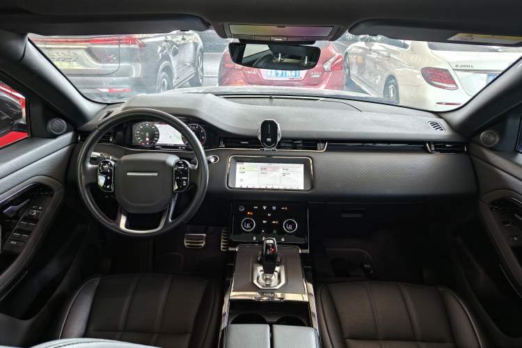 Used Land Rover Range Evoque 2020 249 PS R-DYNAMIC S Sport Edition Center Console