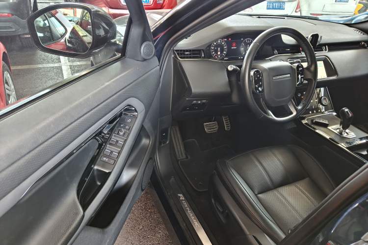 Used Land Rover Range Evoque 2020 249 PS R-DYNAMIC S Sport Edition Driver Seat