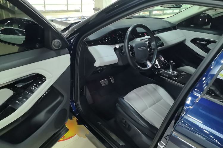 Used Land Rover Range Evoque 2020 249 PS R-DYNAMIC SE Sport Technology Edition Driver Seat