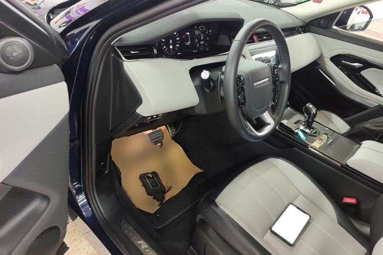 Used Land Rover Range Evoque 2020 249 PS R-DYNAMIC S Sport Edition Driver Seat