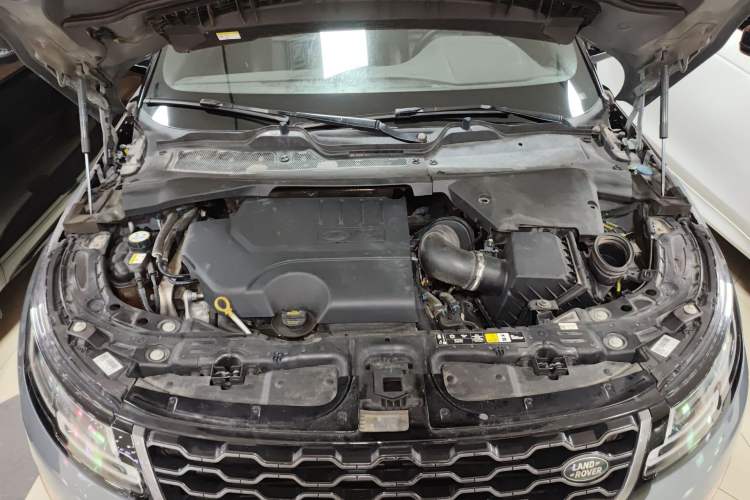 Used Land Rover Range Evoque 2020 249 PS R-DYNAMIC S Sport Edition Engine Bay
