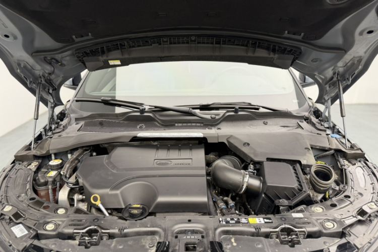 Used Land Rover Range Evoque 2020 249 PS R-DYNAMIC SE Sport Technology Edition Engine Bay