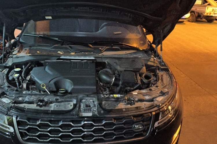 Used Land Rover Range Evoque 2020 249 PS R-DYNAMIC SE Sport Technology Edition Engine Bay Left