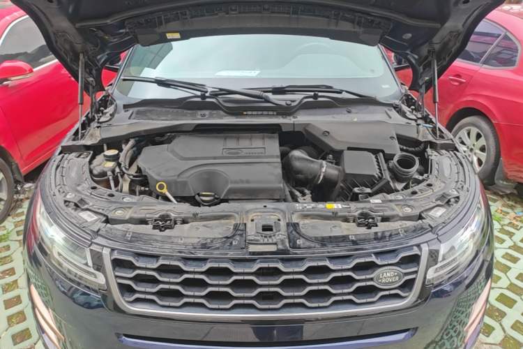 Used Land Rover Range Evoque 2020 249 PS R-DYNAMIC SE Sport Technology Edition Engine Bay
