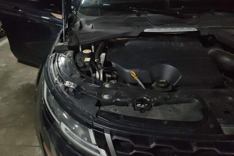 Used Land Rover Range Evoque 2020 249 PS R-DYNAMIC SE Sport Technology Edition Engine Bay Right