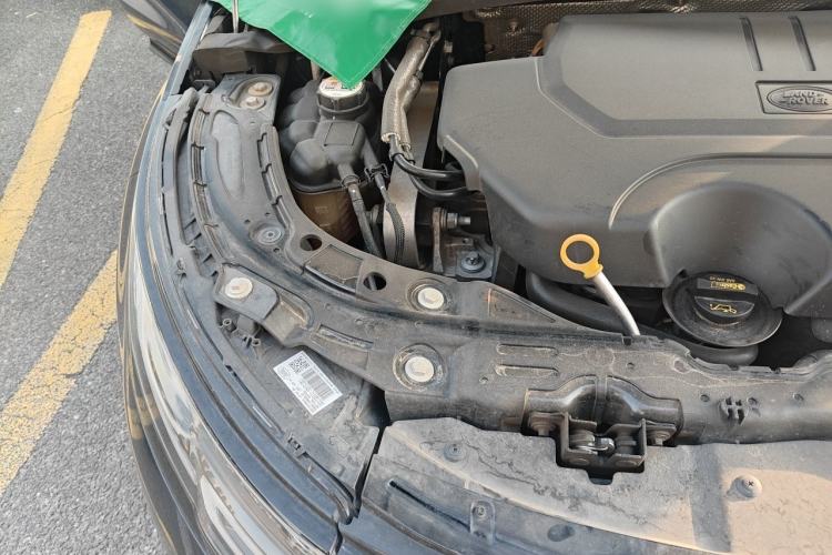 Used Land Rover Range Evoque 2020 249 PS R-DYNAMIC S Sport Edition Engine Bay Right
