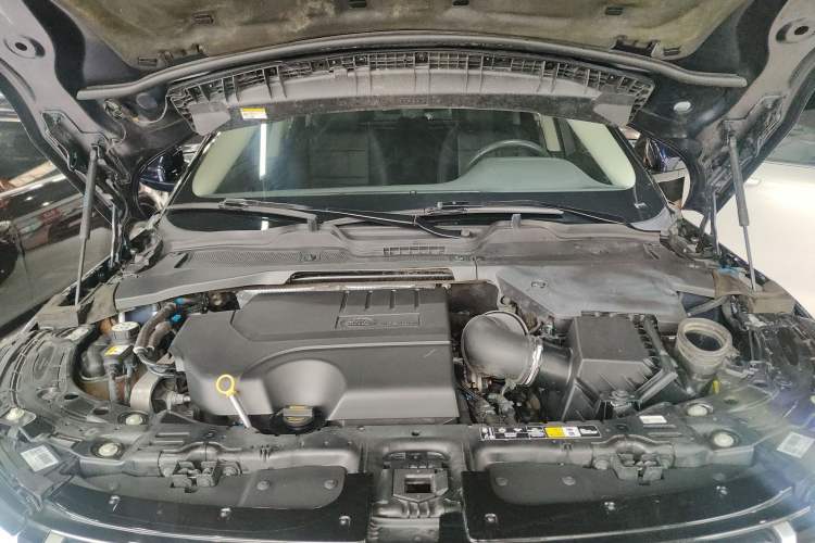 Used Land Rover Range Evoque 2020 249 PS R-DYNAMIC S Sport Edition Engine Bay