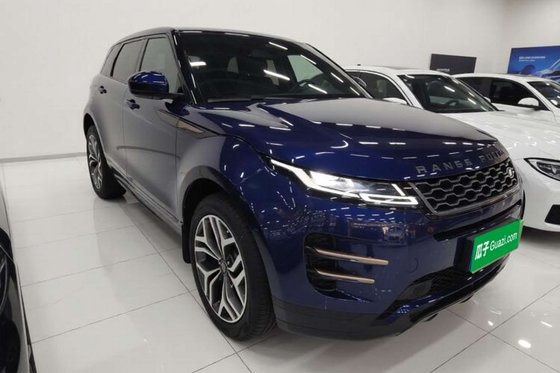 Used Land Rover Range Evoque 2020 249 PS R-DYNAMIC SE Sport Technology Edition Exterior 1