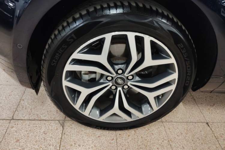 Used Land Rover Range Evoque 2020 249 PS R-DYNAMIC S Sport Edition Exterior 4