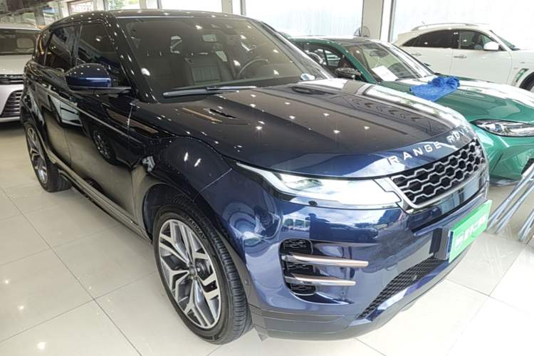 Used Land Rover Range Evoque 2020 249 PS R-DYNAMIC S Sport Edition Front Right 45 Deg