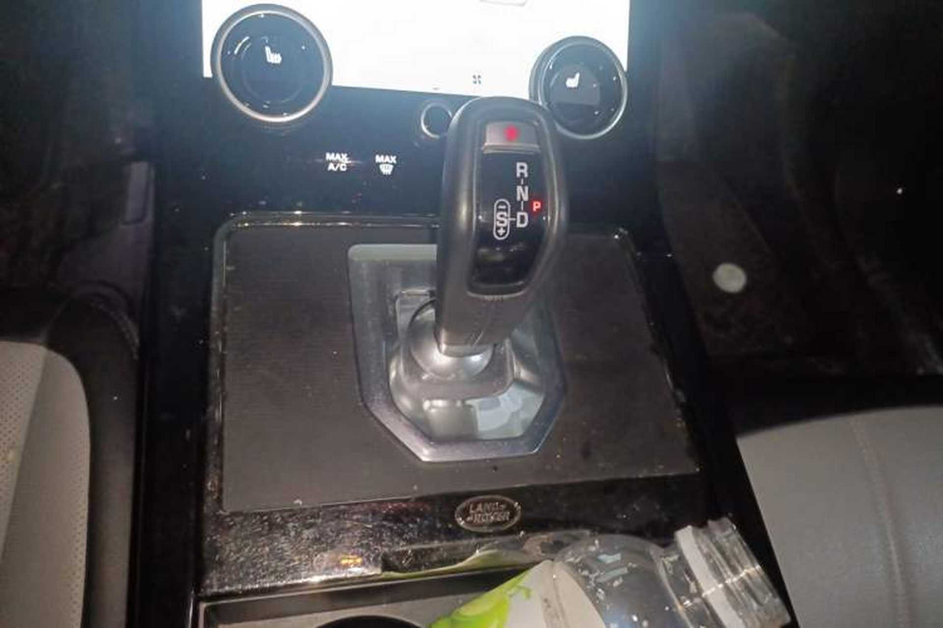 Used Land Rover Range Evoque 2020 249 PS R-DYNAMIC SE Sport Technology Edition Gear Lever