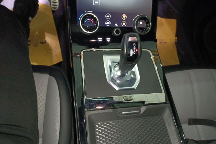 Used Land Rover Range Evoque 2020 249 PS R-DYNAMIC S Blackened Sport Technology Edition Gear Lever