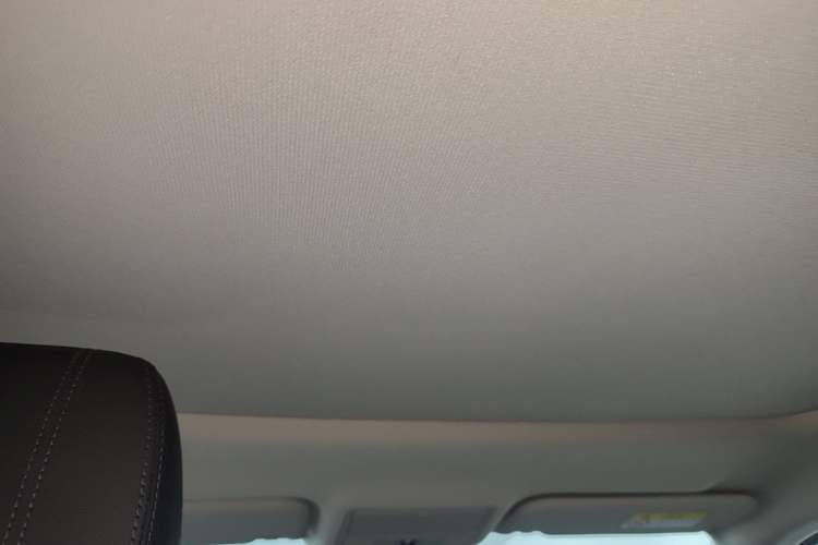 Used Land Rover Range Evoque 2020 249 PS R-DYNAMIC S Sport Edition Headliner