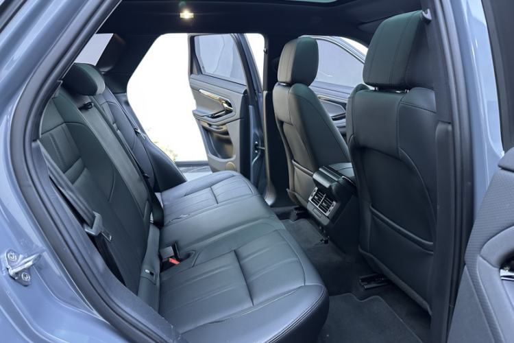 Used Land Rover Range Evoque 2020 249 PS R-DYNAMIC S Sport Edition Interior 1