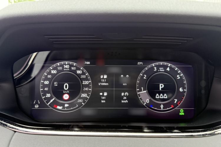 Used Land Rover Range Evoque 2020 249 PS R-DYNAMIC SE Sport Technology Edition Interior 6