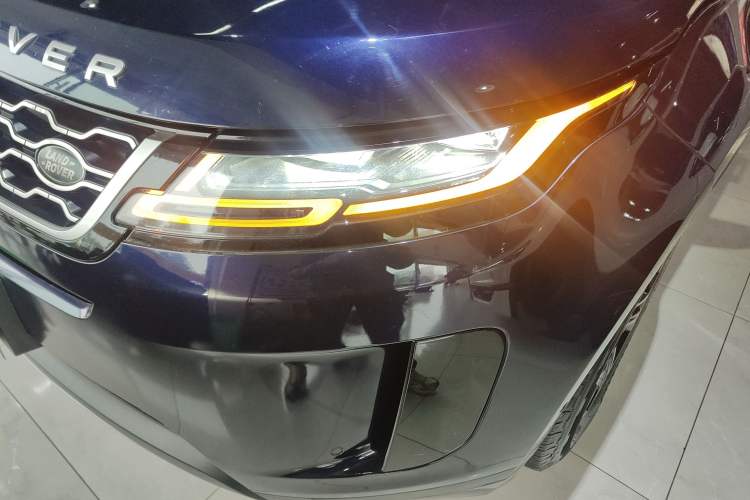 Used Land Rover Range Evoque 2020 249 PS R-DYNAMIC S Sport Edition Left Front Headlight