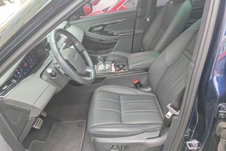 Used Land Rover Range Evoque 2020 249 PS R-DYNAMIC SE Sport Technology Edition Left Front Seat