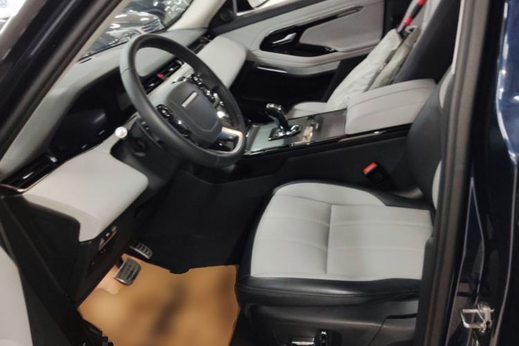 Used Land Rover Range Evoque 2020 249 PS R-DYNAMIC S Sport Edition Left Front Seat