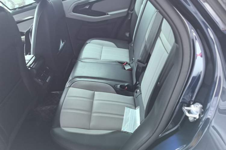 Used Land Rover Range Evoque 2020 249 PS R-DYNAMIC SE Sport Technology Edition Left Rear Seat