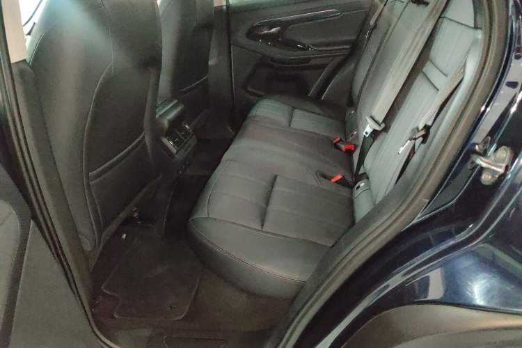 Used Land Rover Range Evoque 2020 249 PS R-DYNAMIC S Sport Edition Left Rear Seat