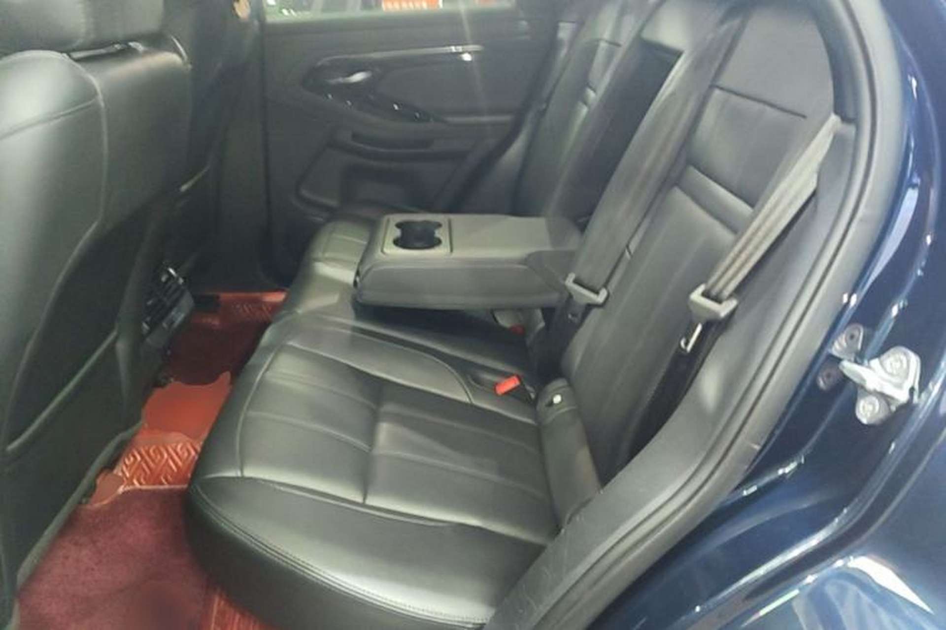 Used Land Rover Range Evoque 2020 249 PS R-DYNAMIC SE Sport Technology Edition Left Rear Seat