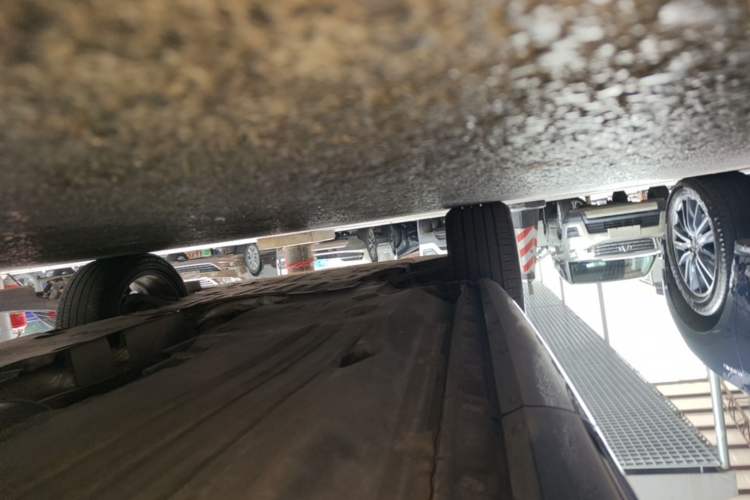 Used Land Rover Range Evoque 2020 249 PS R-DYNAMIC S Sport Edition Left Side Sill