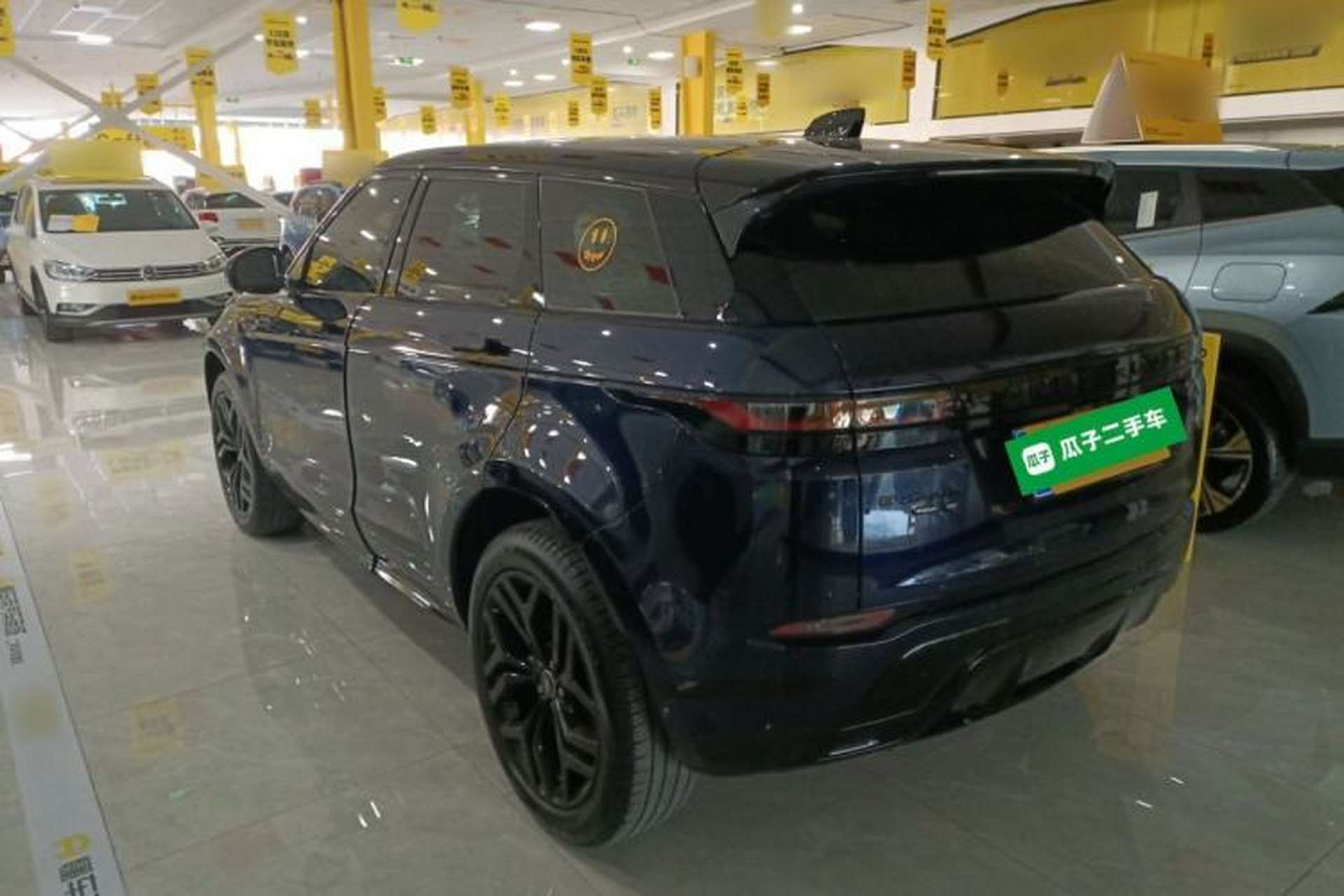 Used Land Rover Range Evoque 2020 249 PS R-DYNAMIC S Blackened Sport Technology Edition Rear Left 45 Deg