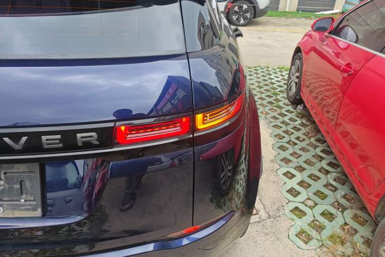 Used Land Rover Range Evoque 2020 249 PS R-DYNAMIC SE Sport Technology Edition Right Rear Taillight
