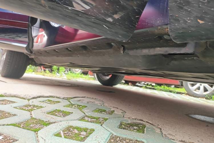 Used Land Rover Range Evoque 2020 249 PS R-DYNAMIC SE Sport Technology Edition Right Side Sill