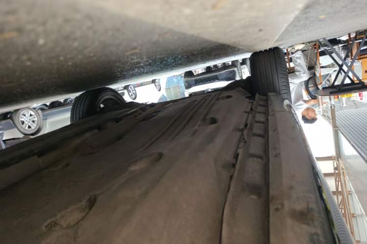 Used Land Rover Range Evoque 2020 249 PS R-DYNAMIC S Sport Edition Right Side Sill