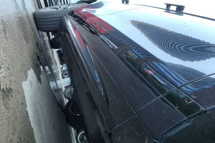 Used Land Rover Range Evoque 2020 249 PS R-DYNAMIC SE Sport Technology Edition Right Side Sill