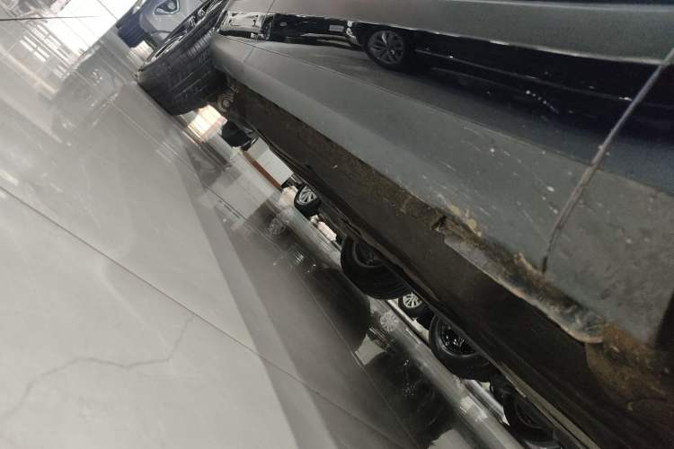 Used Land Rover Range Evoque 2020 249 PS R-DYNAMIC S Sport Edition Right Side Sill