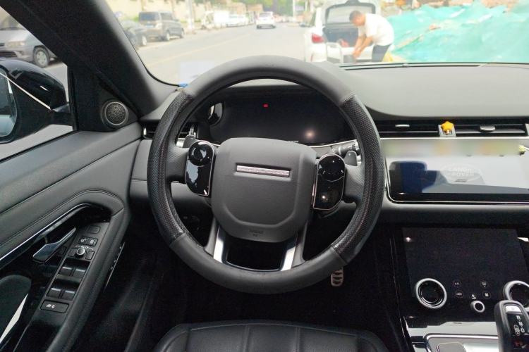 Used Land Rover Range Evoque 2020 249 PS R-DYNAMIC SE Sport Technology Edition Steering Wheel