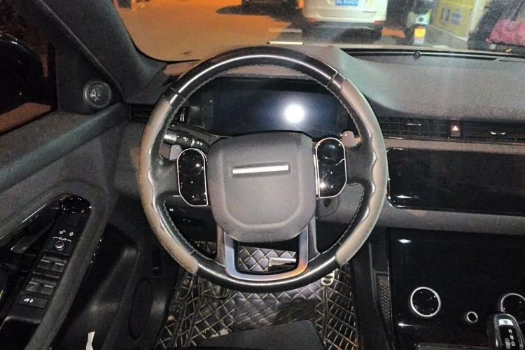 Used Land Rover Range Evoque 2020 249 PS R-DYNAMIC SE Sport Technology Edition Steering Wheel