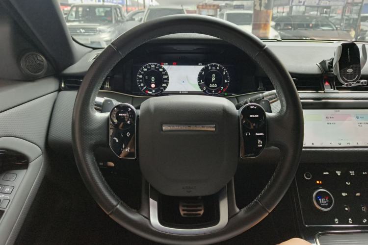 Used Land Rover Range Evoque 2020 249 PS R-DYNAMIC S Sport Edition Steering Wheel