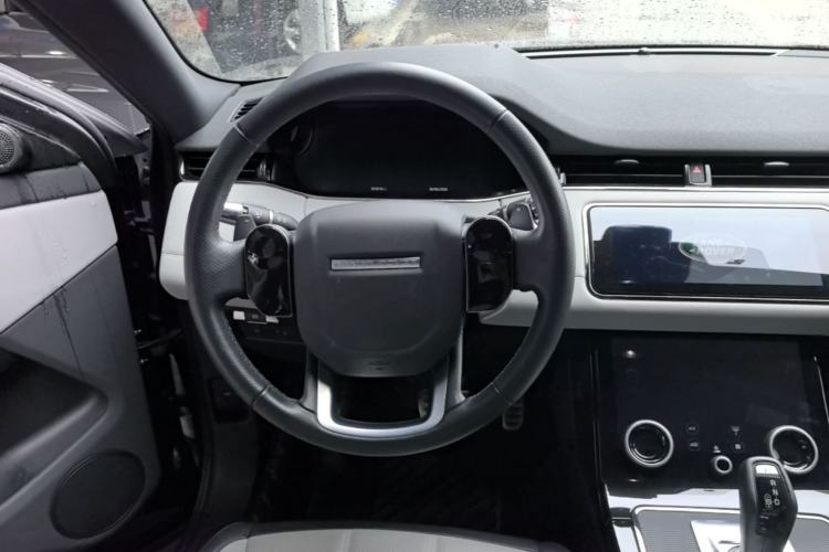 Used Land Rover Range Evoque 2020 249 PS R-DYNAMIC SE Sport Technology Edition Steering Wheel