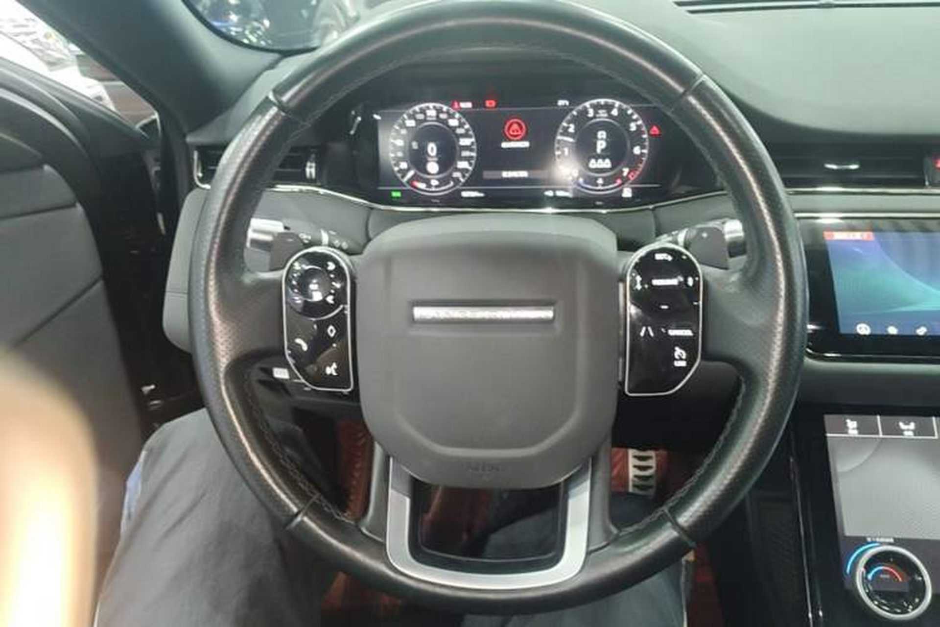 Used Land Rover Range Evoque 2020 249 PS R-DYNAMIC SE Sport Technology Edition Steering Wheel