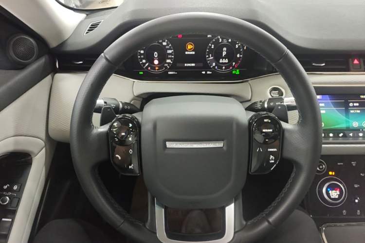 Used Land Rover Range Evoque 2020 249 PS R-DYNAMIC S Sport Edition Steering Wheel