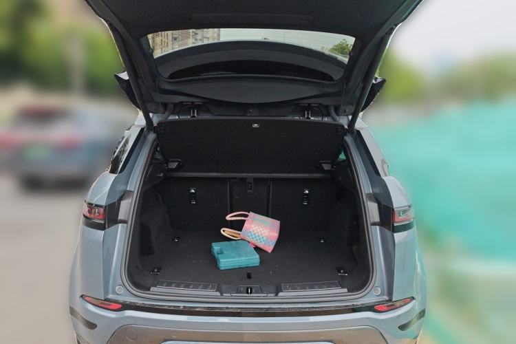 Used Land Rover Range Evoque 2020 249 PS R-DYNAMIC SE Sport Technology Edition Trunk
