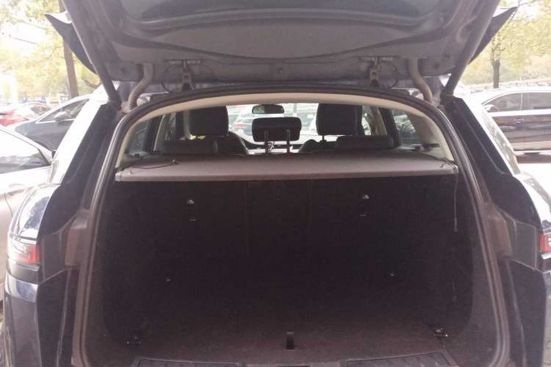 Used Land Rover Range Evoque 2020 249 PS Youth Edition Trunk