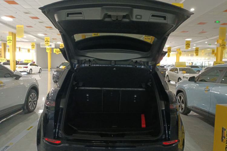 Used Land Rover Range Evoque 2020 249 PS R-DYNAMIC S Blackened Sport Technology Edition Trunk
