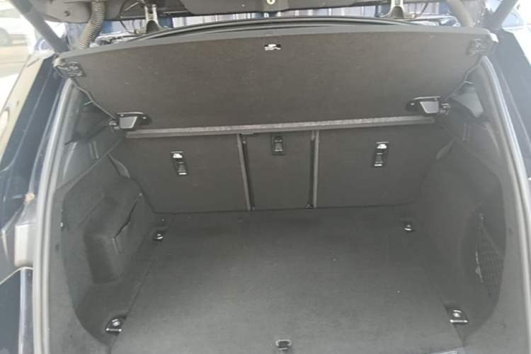 Used Land Rover Range Evoque 2020 249 PS R-DYNAMIC S Sport Edition Trunk