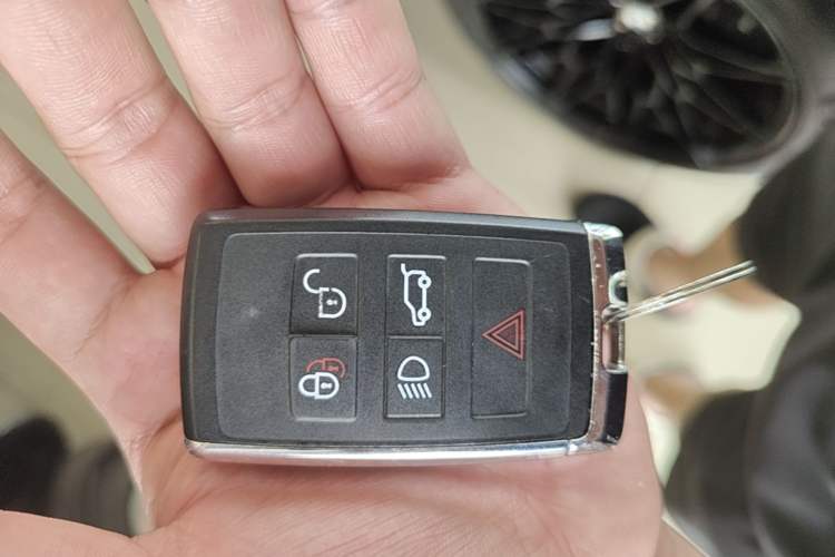 Used Land Rover Range Evoque 2020 249 PS R-DYNAMIC S Sport Edition Vehicle Key