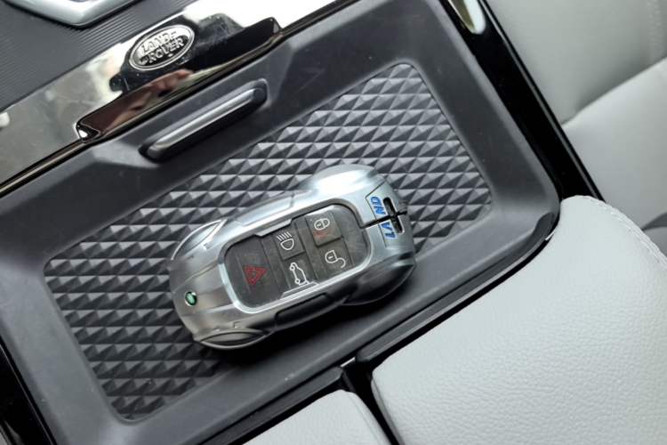Used Land Rover Range Evoque 2020 249 PS R-DYNAMIC SE Sport Technology Edition Vehicle Key
