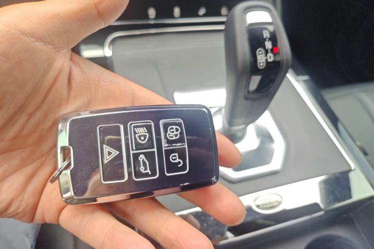 Used Land Rover Range Evoque 2020 249 PS R-DYNAMIC S Sport Edition Vehicle Key