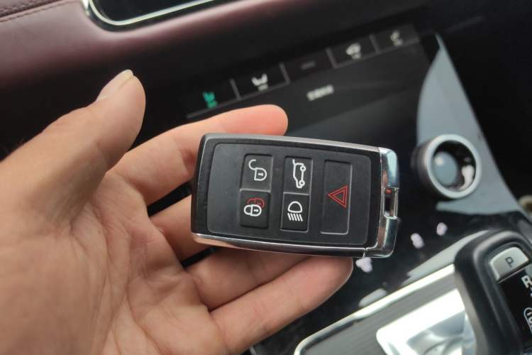 Used Land Rover Range Evoque 2020 249 PS R-DYNAMIC S Sport Edition Vehicle Key