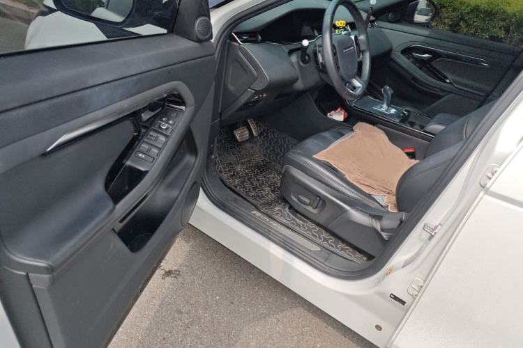 Used Land Rover Range Evoque 2020 249 PS R-DYNAMIC S Black Edition Sport Version Driver Seat