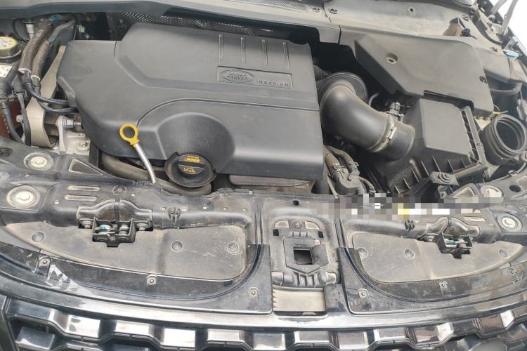 Used Land Rover Range Evoque 2020 249 PS R-DYNAMIC S Black Edition Sport Version Engine Bay