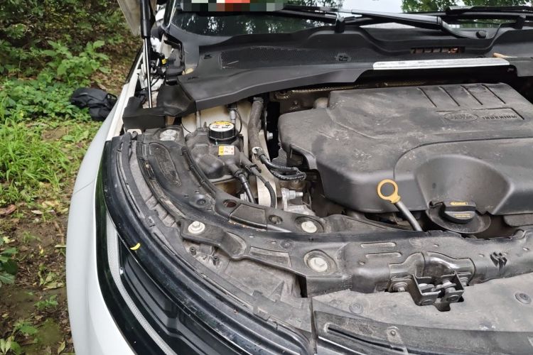 Used Land Rover Range Evoque 2020 249 PS R-DYNAMIC S Sport Edition Engine Bay Right